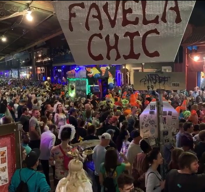 Favela Chic Crowd and Event photo 4